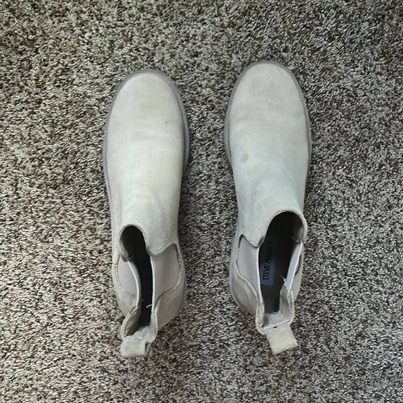 Steve Madden Beige Boot - Picture 2 of 3